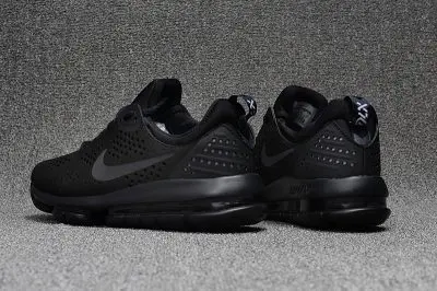 nike-air-vapormax-ultra-noir-femme-nike-air-vapormax-pas-cher-femme-iohq7_1-jpg