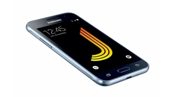 samsung-galaxy-j1-2016-6-jpe