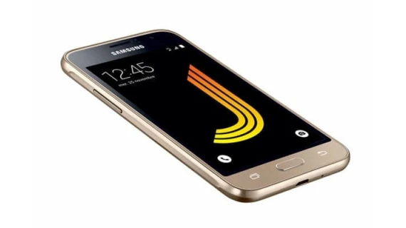 samsung-galaxy-j1-2016-9-jpe