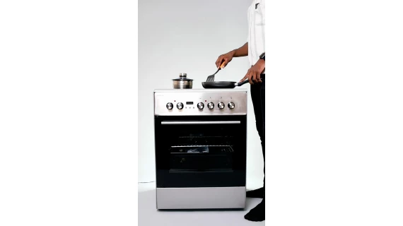 Cuisinière Technolux  Induction  4 feux ELECTRIQUE 60X60 Silver – Image 4