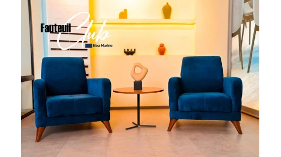 Découvrez le fauteuil club bleu 1+1, un élément incontournable pour un espace de détente élégant et confortable, désormais disponible à l'achat sur PromosN. Avec son design intemporel et sa couleur bleu profond, ce fauteuil club apporte une touche de raffinement et de style à n'importe quelle pièce de votre maison. Le fauteuil club est une icône du design intérieur, alliant charme rétro et confort moderne. Avec son revêtement en tissu bleu, ce fauteuil offre un look classique et élégant qui s'intègre parfaitement à tous les types de décor, qu'il soit traditionnel ou contemporain. Doté d'une assise spacieuse et d'un dossier enveloppant, ce fauteuil club offre un confort exceptionnel pour se détendre après une longue journée. Que ce soit pour lire un livre, regarder la télévision ou simplement se reposer, ce fauteuil vous invite à vous relaxer dans une ambiance chaleureuse et accueillante. Fabriqué avec des matériaux de haute qualité et une construction robuste, ce fauteuil club est conçu pour durer. Son cadre solide garantit une stabilité optimale, tandis que son revêtement en tissu résistant est facile à entretenir, pour une durabilité à long terme. Que vous l'installiez dans votre salon, votre bureau ou votre chambre à coucher, ce fauteuil club bleu 1+1 ajoute une touche de style et de confort à votre espace. Ne manquez pas cette occasion d'ajouter une pièce maîtresse à votre décoration intérieure avec ce fauteuil club, disponible dès maintenant sur PromosN. Redéfinissez votre style et créez un espace de détente luxueux que vous apprécierez pendant des années à venir.