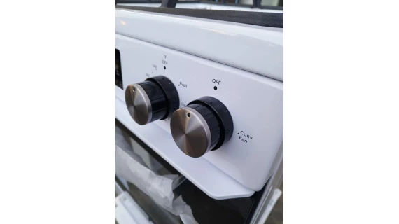Cuisinière MAGIC CHEF 4 Feux 60x60 Minuterie Blanc MCSBRG24W – Image 7