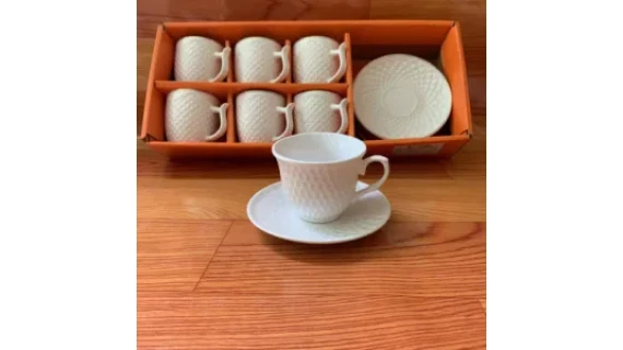 Ensemble Tasses à café et soucoupes