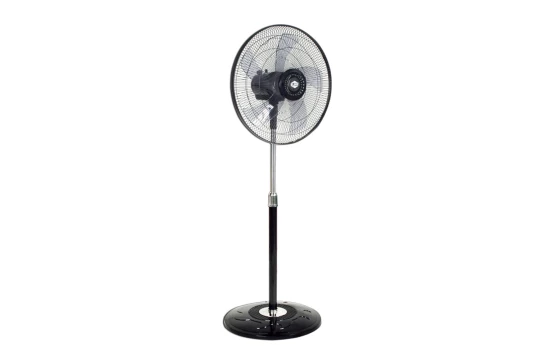 5 pales, 1 moteur puissant, une tige extensible et une lourde base arrondie pour plus de stabilité. Ce sont les caractéristiques facilement identifiables du ventilateur sur pied Elbee T22. Ce que vous ne savez peut-être pas, ce sont les matériaux de haute qualité qui ont été utilisés pour fabriquer cette beauté. Installez cette beauté dans votre maison ou votre bureau et vivez la bonne vie que vous méritez. Détails + dimensions Taille de la cage : 18 » Hauteur max. du support : 1.35m Lames 5 lames en plastique Quantité par carton : Traduit avec DeepL.com (version gratuite)