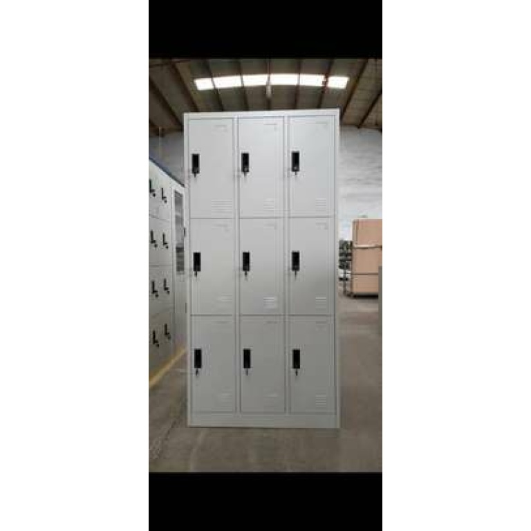 Vestiaire 9 portes METALLIQUE argent 1800*900*390mm TP06-9