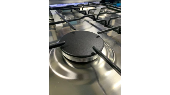 Cuisinière INDESIT 4 Feux à Gaz 60×60 avec Four à Gaz Gris – Image 6