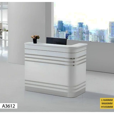 Table de réception A3612 – 1,60 m