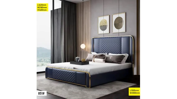 Lit 1.50M Réf 851, un lit double moderne en bois avec une tête de lit haute et élégante