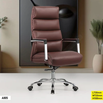 Fauteuil de bureau exécutif A805 en simili-cuir marron avec accoudoirs chromés et dossier haut segmenté