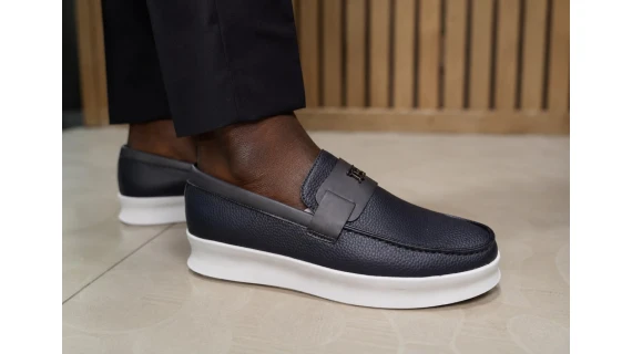 Mocassin Homme Loafer Bleu Marine – Semelle Blanche