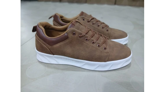 Sneaker Timberland Homme – Nubuck Camel Perforé Semelle Blanche