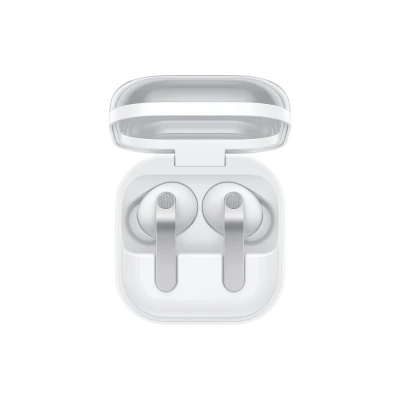 Samsung Galaxy Buds4 Pro Blanc dans son étui de charge ouvert